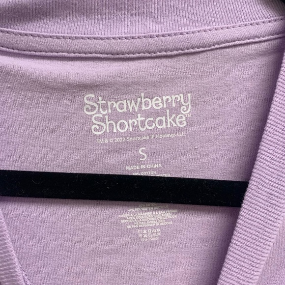 Strawberry Shortcake Graphic Crop - Picture 2 of 3